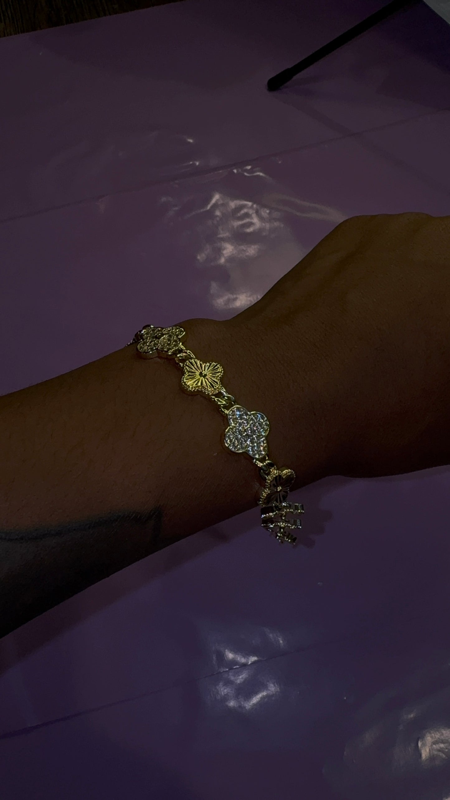18k Clover Diamond Bracelet