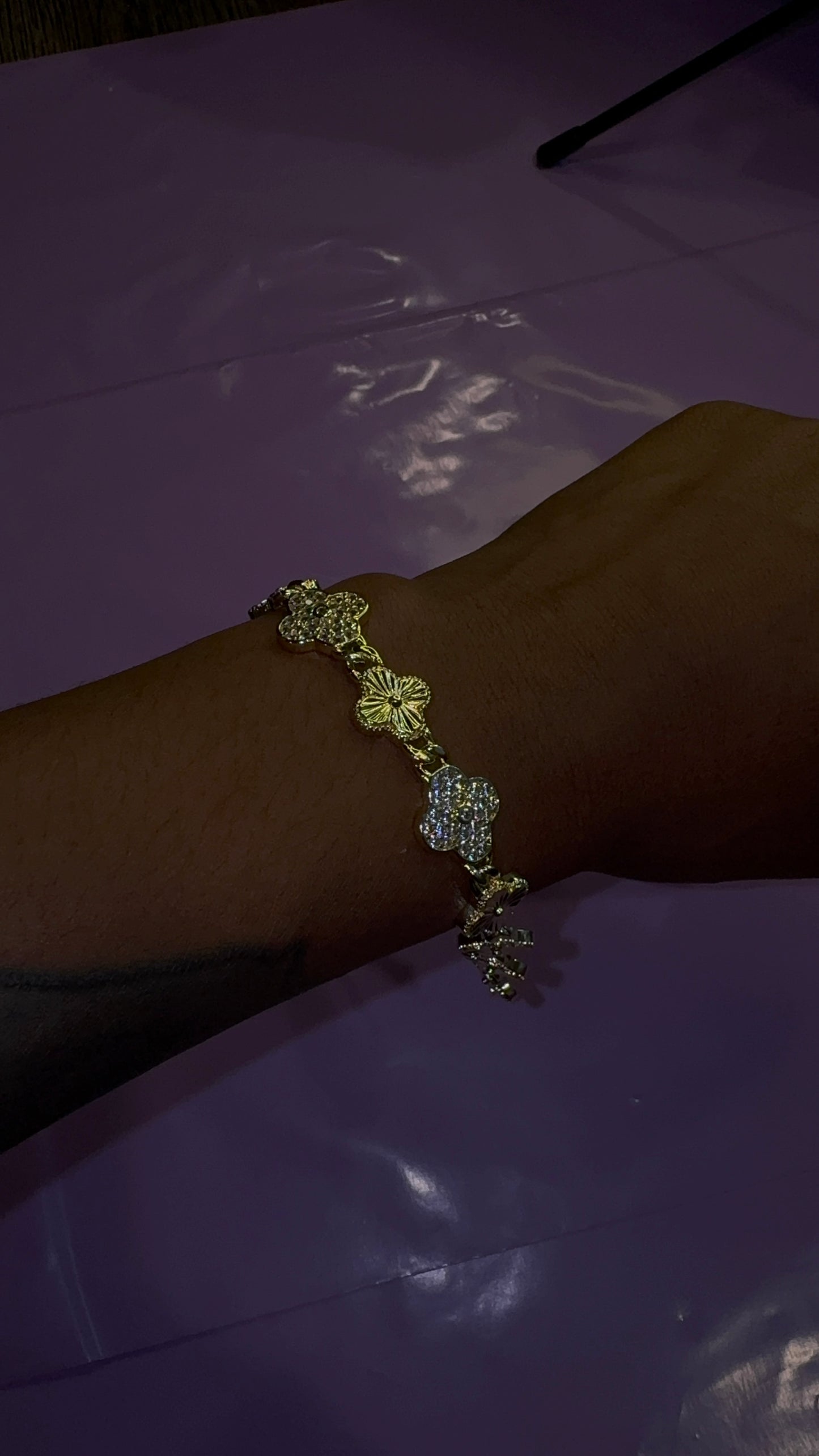 18k Clover Diamond Bracelet
